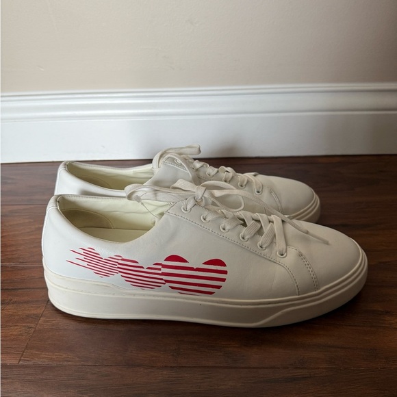 Stuart Weitzman Low Too Heart Men’s White leather Sneakers-Size 12 - Picture 1 of 14